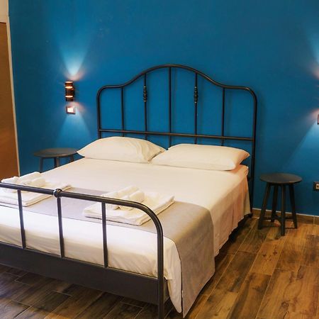 Chiatamone Relais Apartment Napoli Bagian luar foto