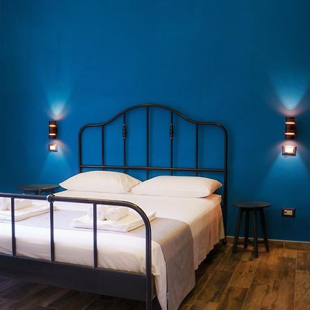 Chiatamone Relais Apartment Napoli Bagian luar foto