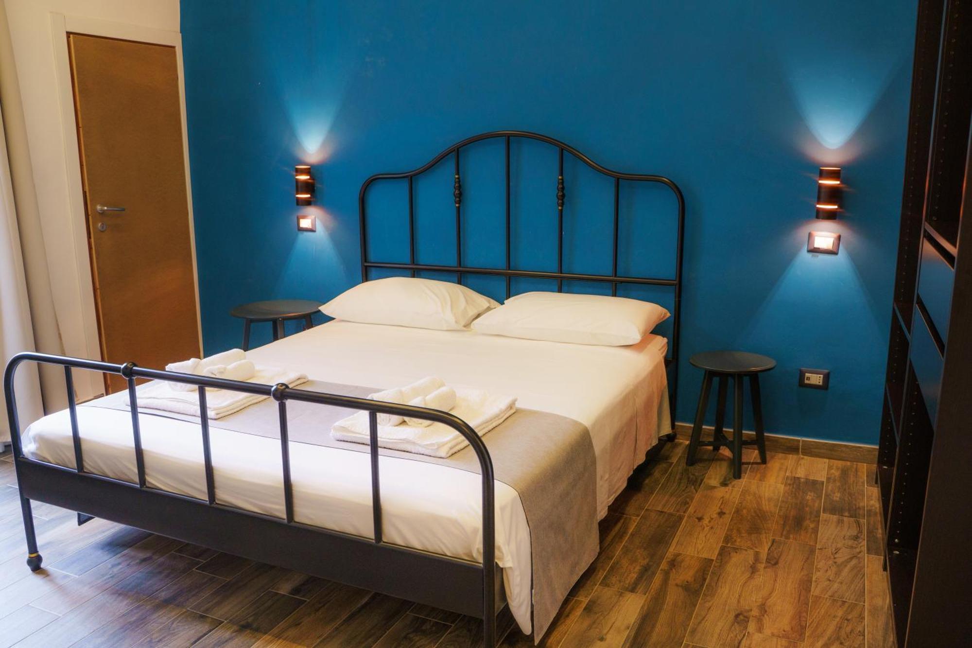 Chiatamone Relais Apartment Napoli Bagian luar foto