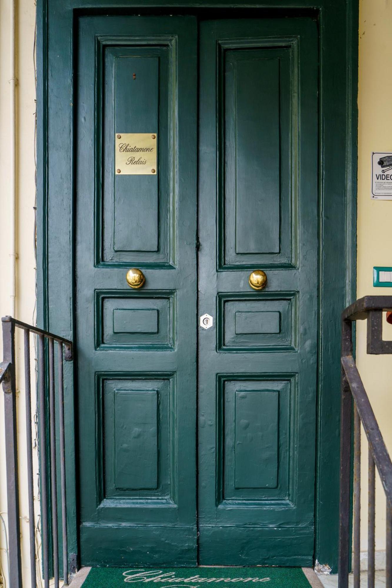 Chiatamone Relais Apartment Napoli Bagian luar foto