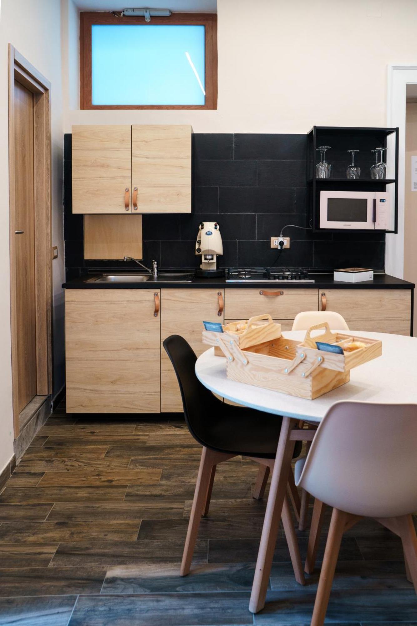 Chiatamone Relais Apartment Napoli Bagian luar foto