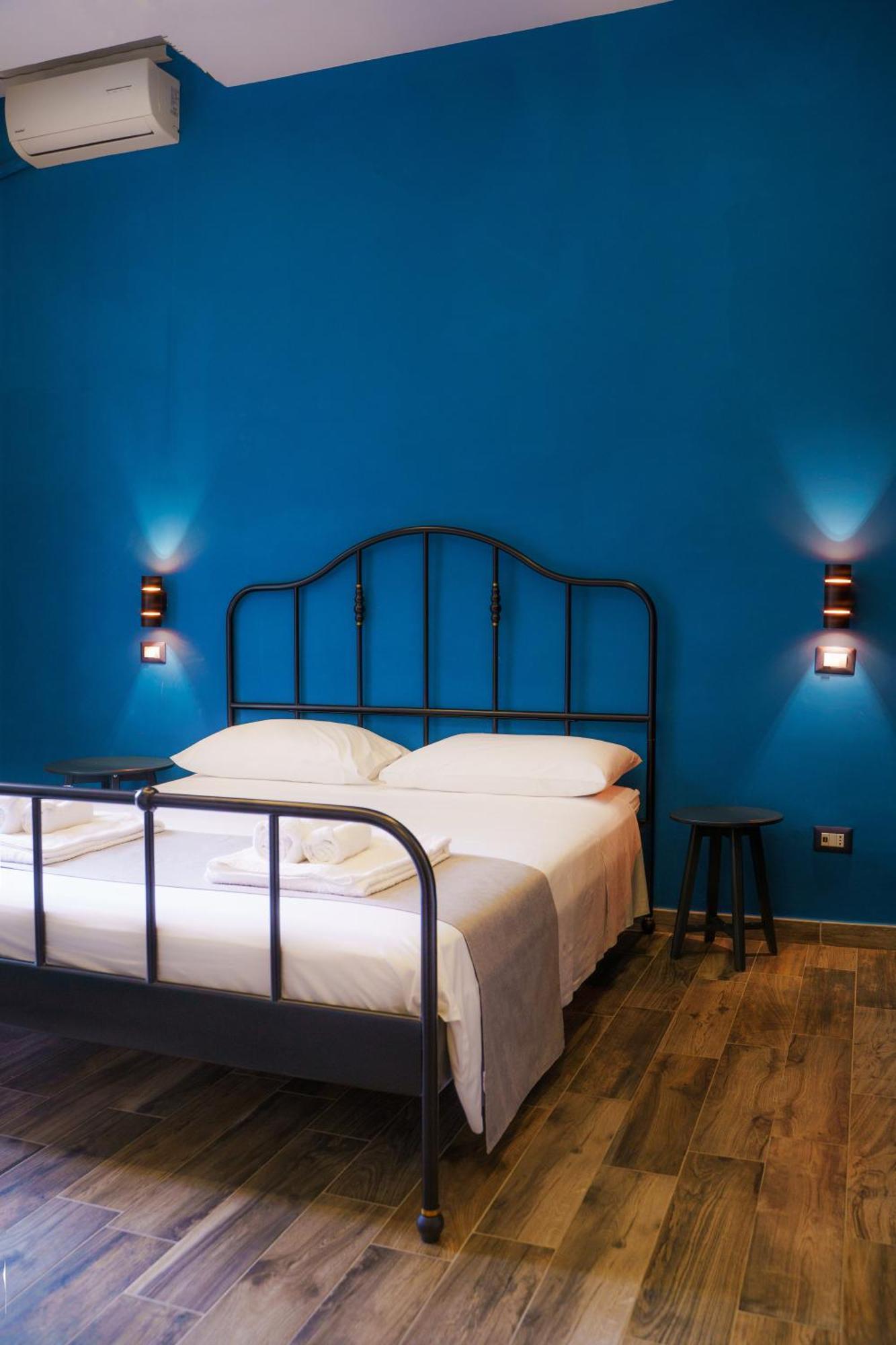 Chiatamone Relais Apartment Napoli Bagian luar foto